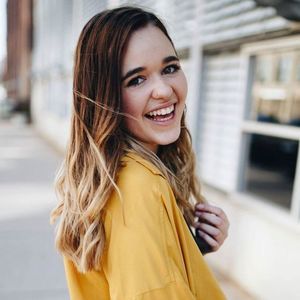 Meet your Posher, Emily